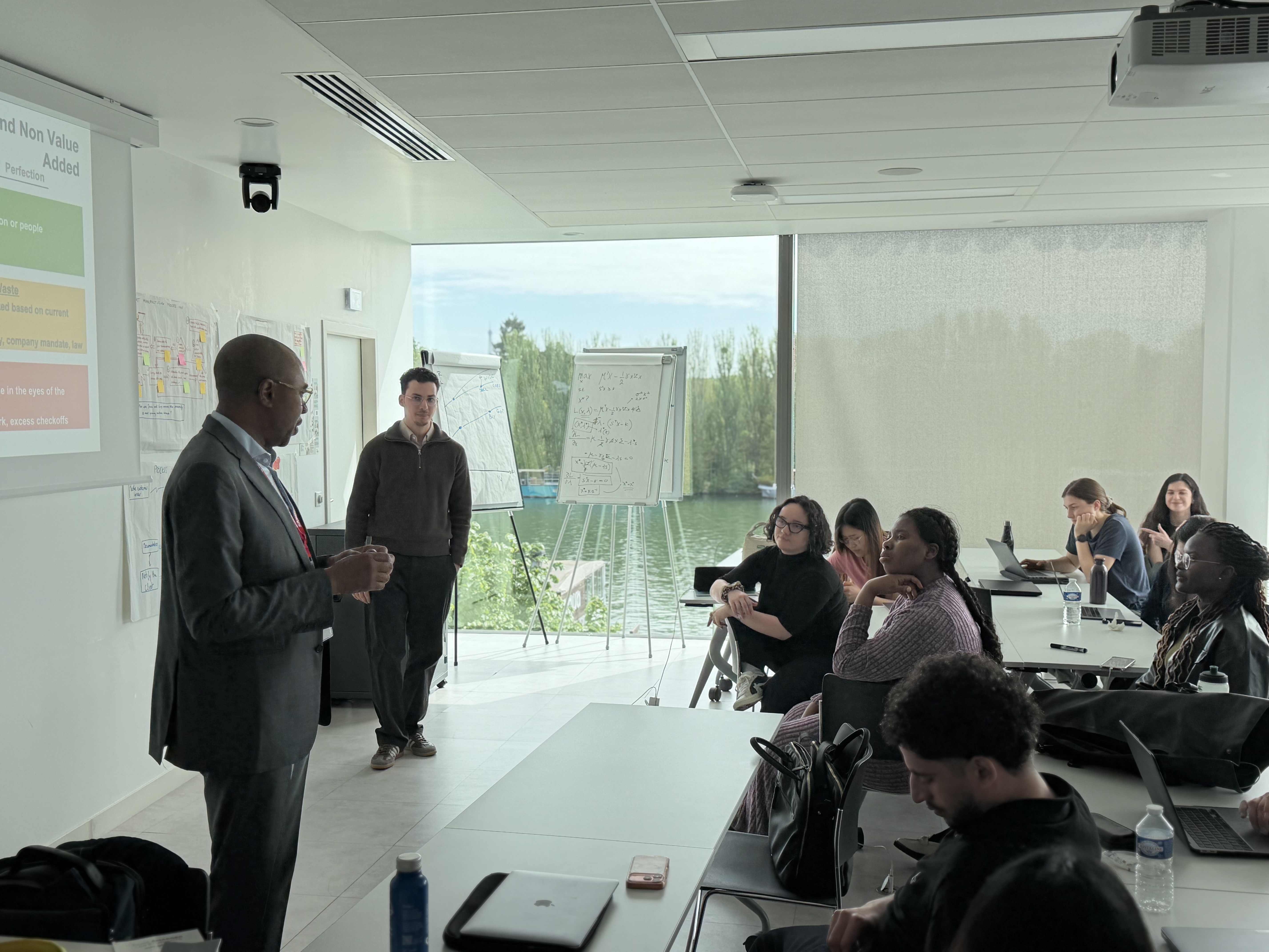 Professor Salouhou leading a strategy workshop at SKEMA Business School